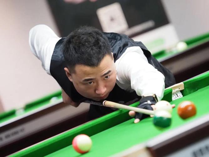 伺机突袭 伺机突袭