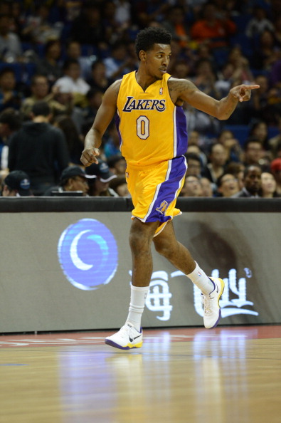 明确三条底 明确三条底